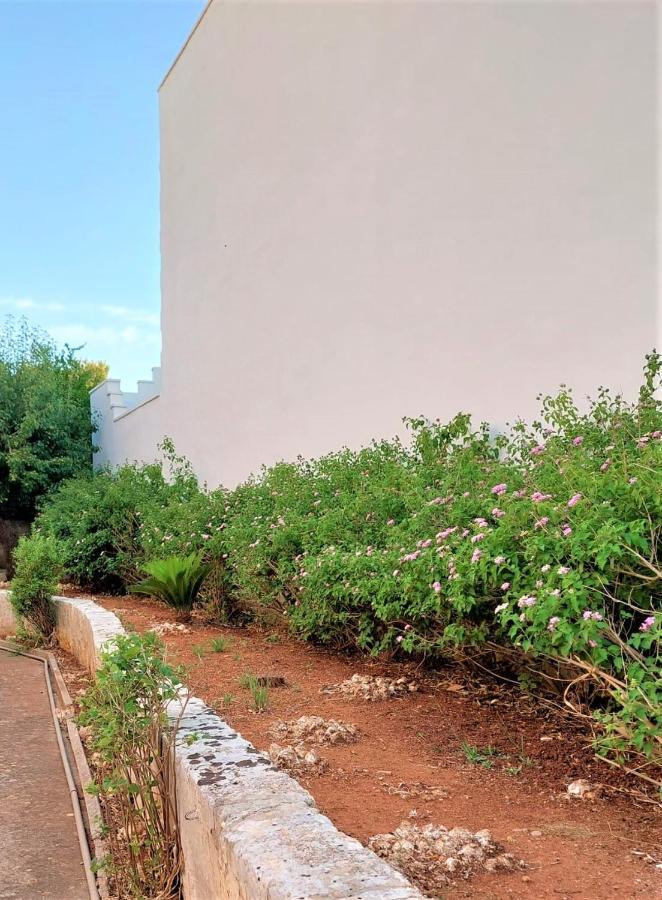 Villa Nel Salento - Ampie Camere E Giardino, Fino A 9 Persone Barbarano del Capo Экстерьер фото