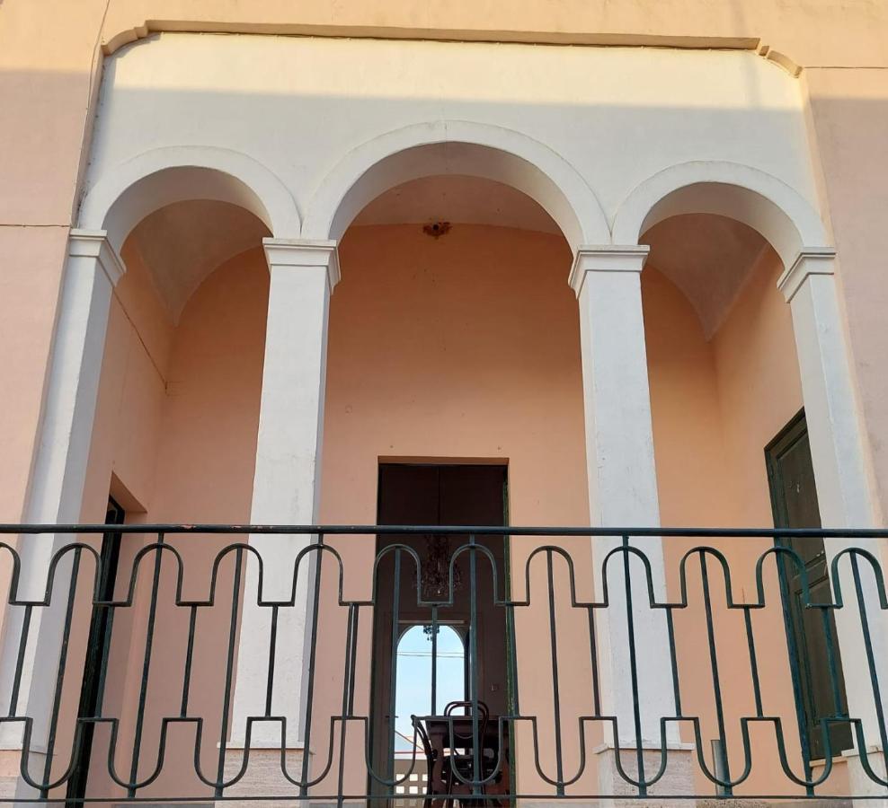 Villa Nel Salento - Ampie Camere E Giardino, Fino A 9 Persone Barbarano del Capo Экстерьер фото