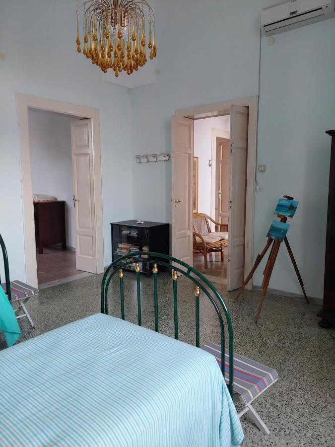 Villa Nel Salento - Ampie Camere E Giardino, Fino A 9 Persone Barbarano del Capo Экстерьер фото